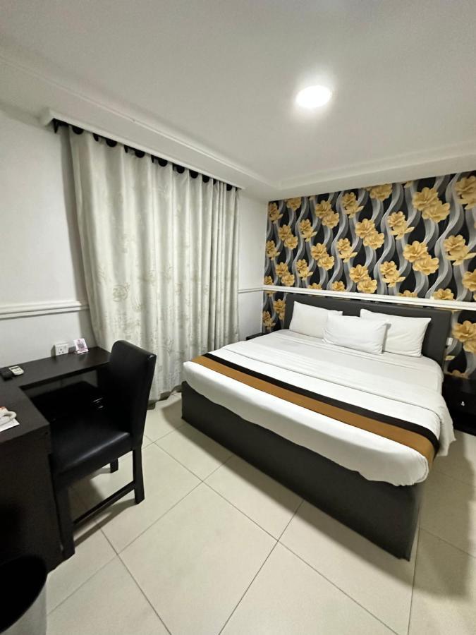 Msquare Hotel Gra อีเคจา ภายนอก รูปภาพ