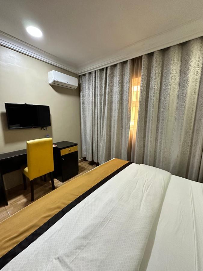 Msquare Hotel Gra อีเคจา ภายนอก รูปภาพ