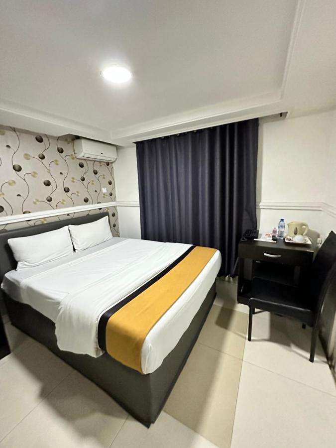 Msquare Hotel Gra อีเคจา ภายนอก รูปภาพ