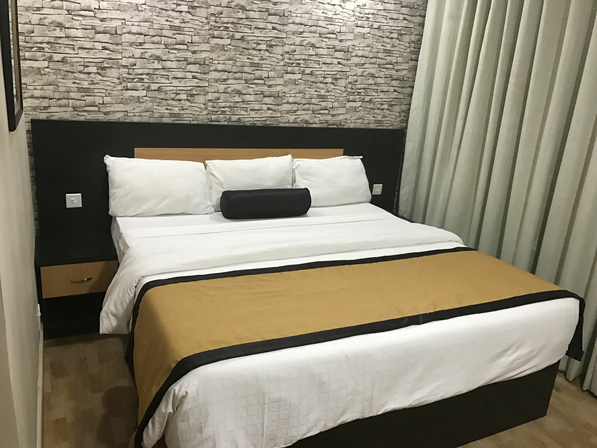 Msquare Hotel Gra อีเคจา ภายนอก รูปภาพ